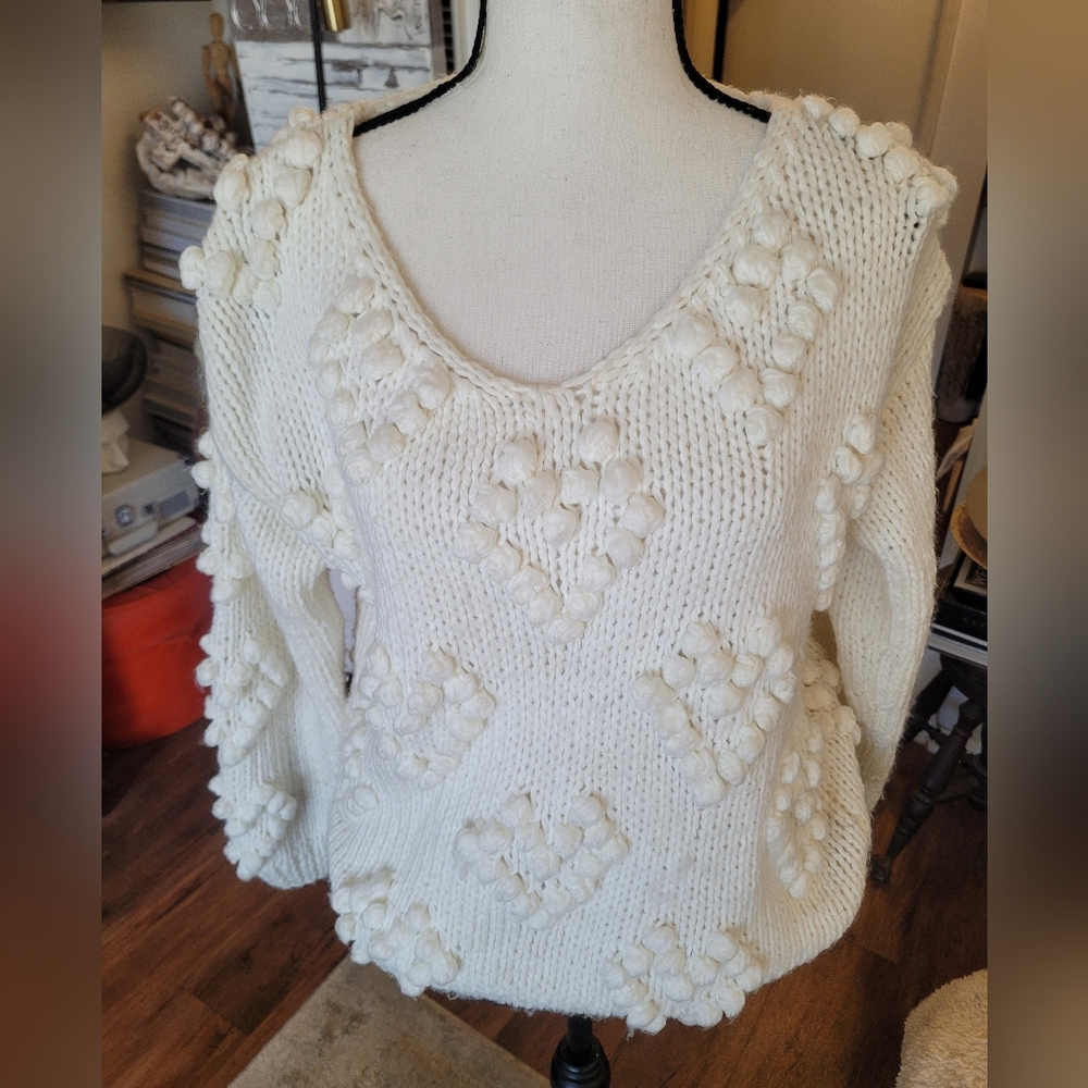 Chicwish Cream V-Neck Sweater